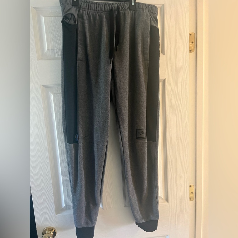 Men's Gray and Black Jogger Pants